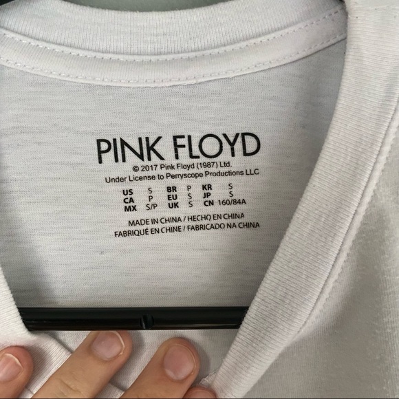Pink Floyd Crop Tee - Picture 2 of 3